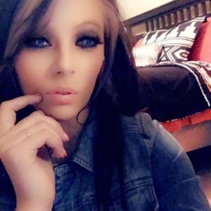 Meet your Posher, Ashly